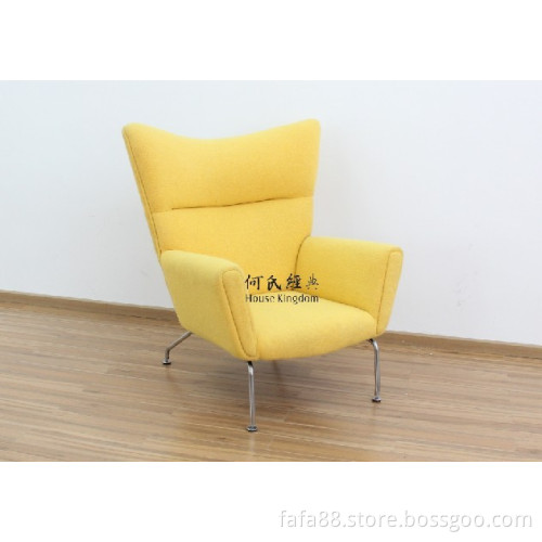 Hans J. Wegner Wingchair CH445 Armchair